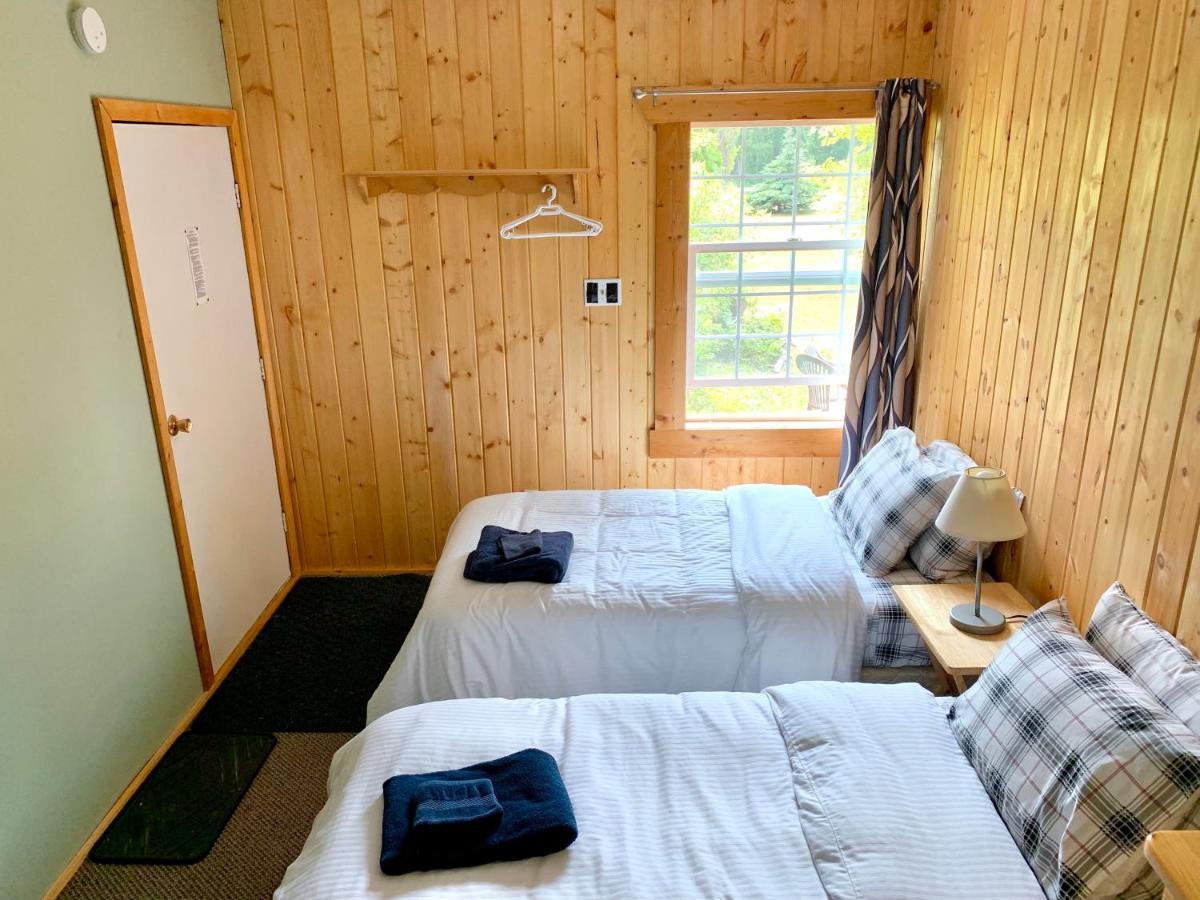 The Messy Owl Inn & Eco Haven Likely Exteriör bild